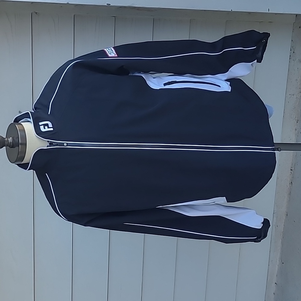 FOOTJOY x Titleist Black Tour Collection Golf‎ Sz M Full Zip Windbreaker Jacket